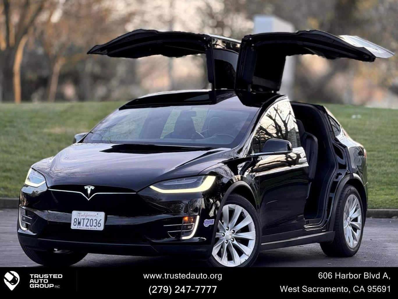 TESLA MODEL X 2018 5YJXCAE27JF144640 image